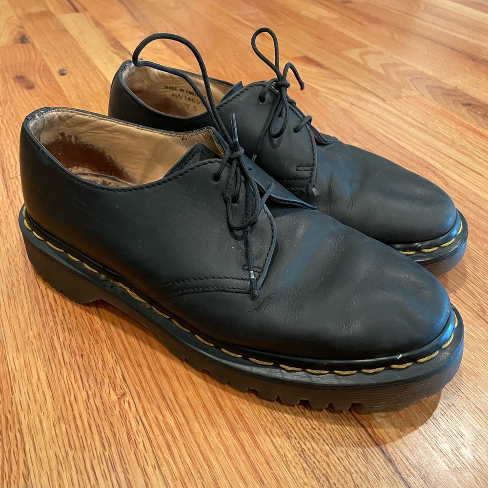 Vintage soft leather made in England doc martens